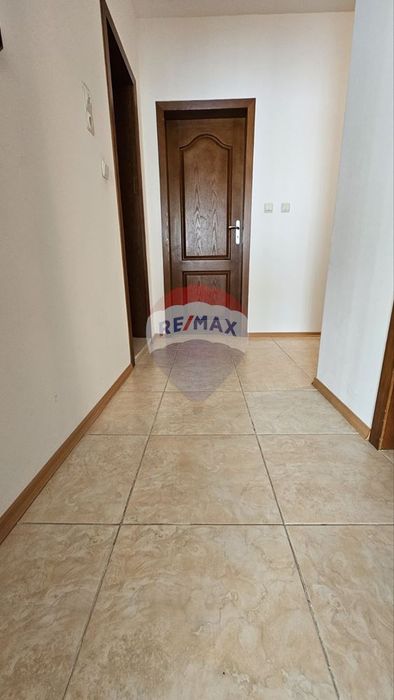 Продава се Тристаен апартамент в с. Топола, Област Добрич - 78 кв.м за 1142 €/кв.м - Снимка #6