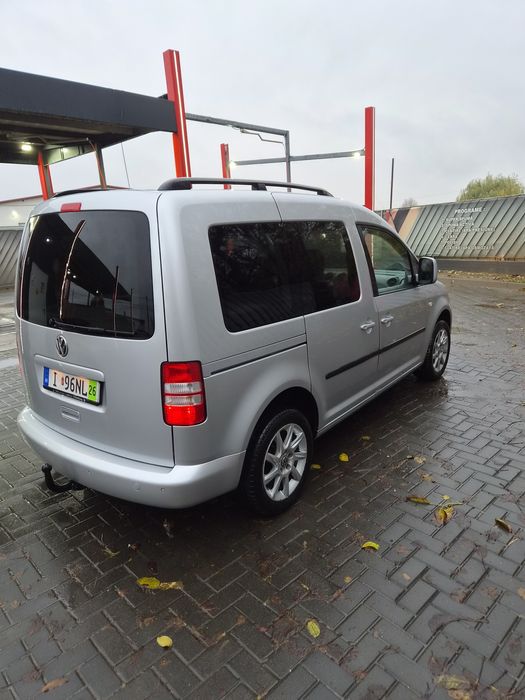 Vw caddy 5 locuri 140 cp