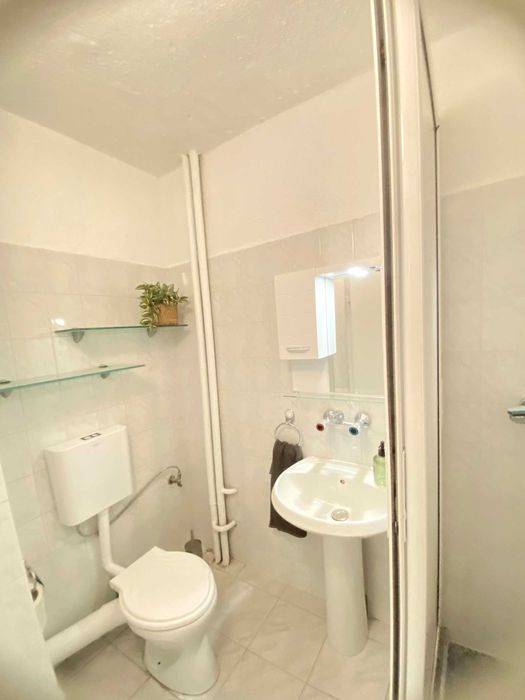 Дава се под наем Двустаен апартамент в София, Зона Б-18 - 69 кв.м за 560 € - Снимка #3