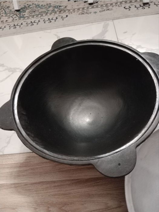 Чугунный казан новый