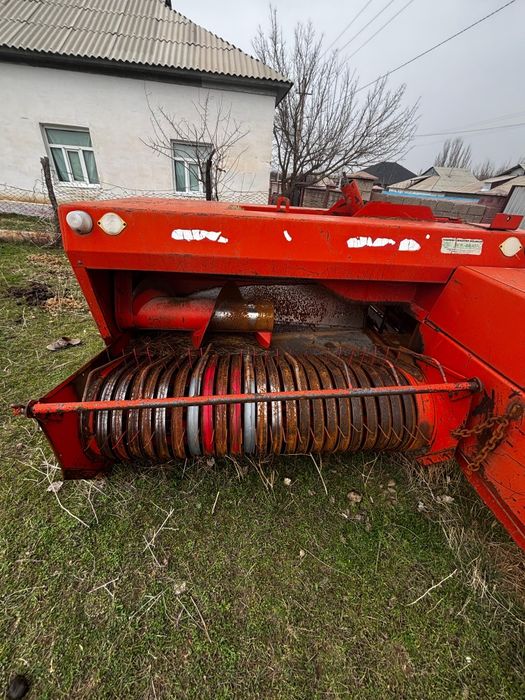 Трактор пресс аппарат пен бірге сатылады