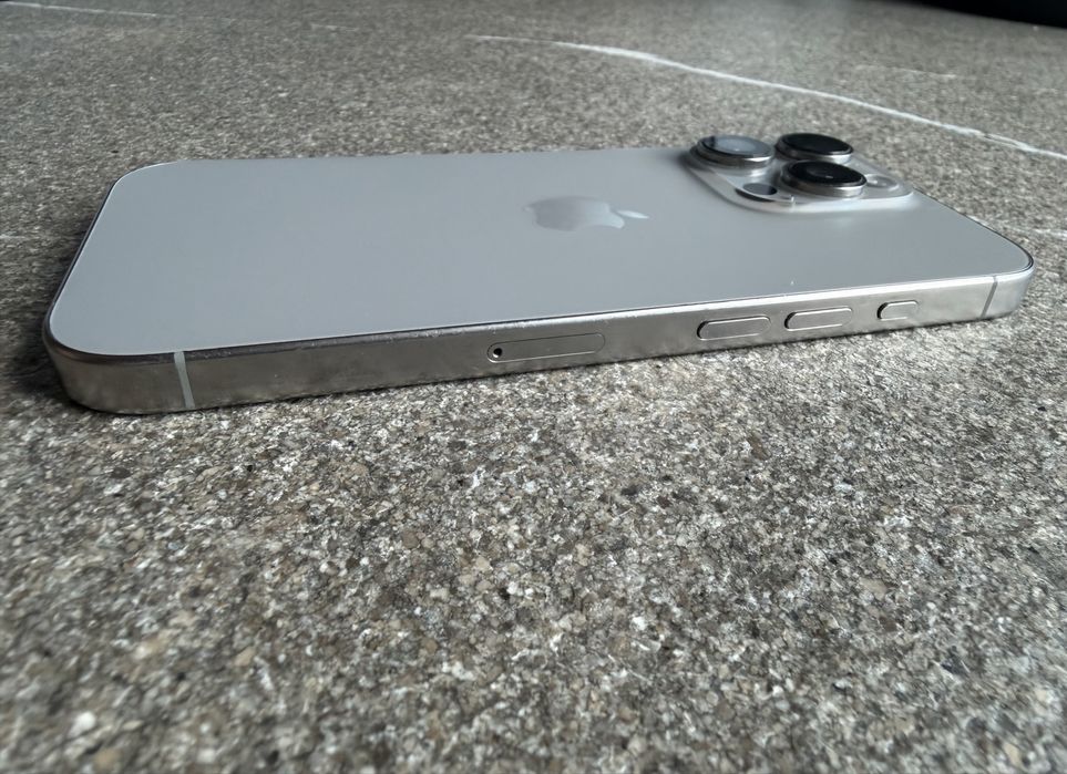 IPhone 16 Pro 256GB Natural Titanium 89% Battery