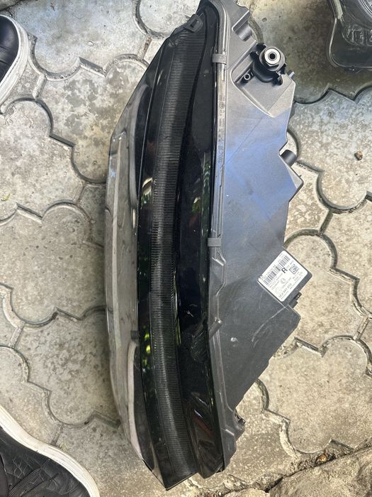 Десен фар Шкода Октавия Skoda Octavia IV 4 lift  5E4941010 Full Led