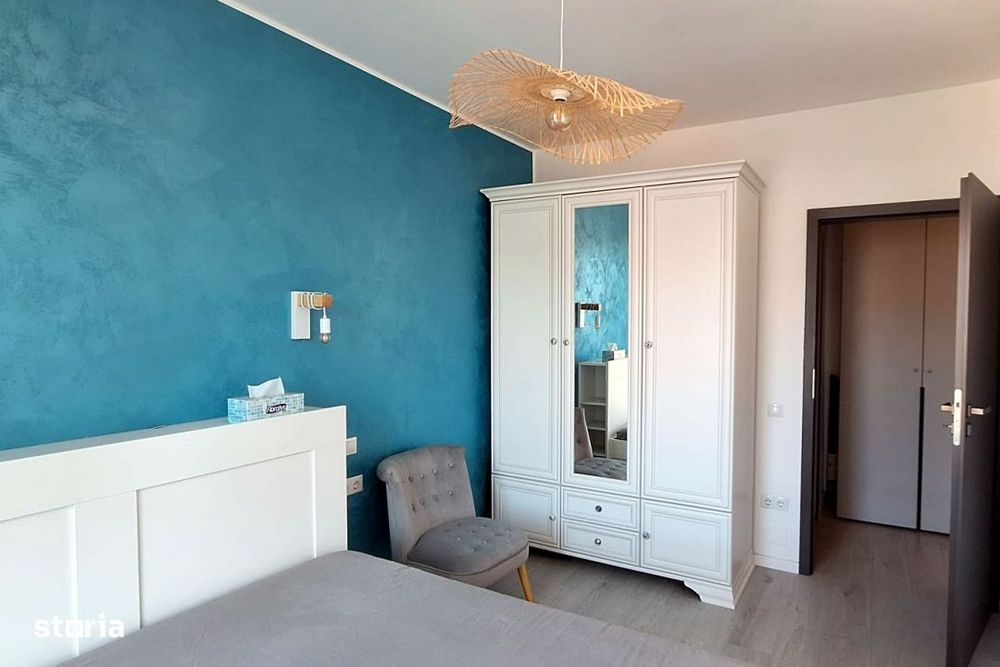 Inchiriere 3 camere lux, centru, parcare, prima inchiriere
