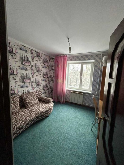 ПРОДАМ 3 к.кв. в 8 мкр-не