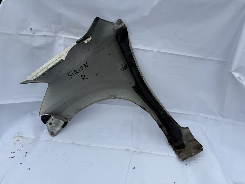 Десен Калник Daihatsu Sirion /2005-2011г.