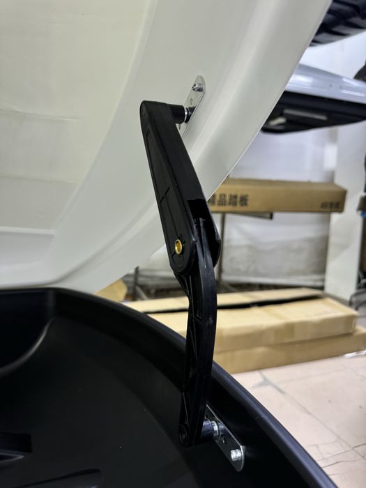 Авто бокс 550литр новый