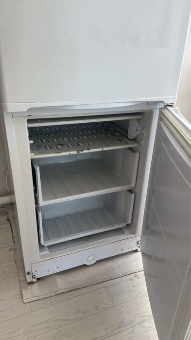 Продам холодильник в хорошем качестве