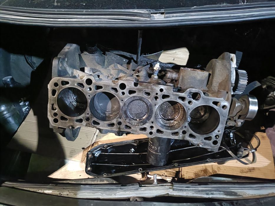 Запчасти на двигатели Ауди 80 б4