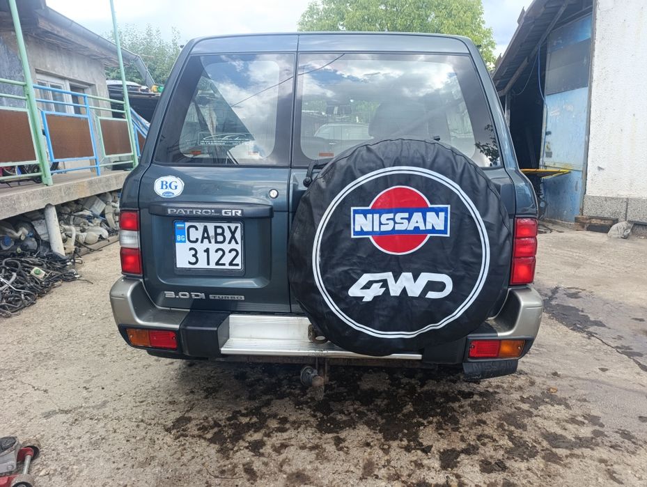 Продавам Нисан Патрол Y61 3.0D На части