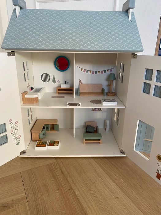 Casa de papusi din lemn, Little Dutch
