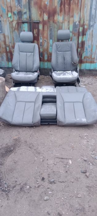 Сиденья Мерседес 210