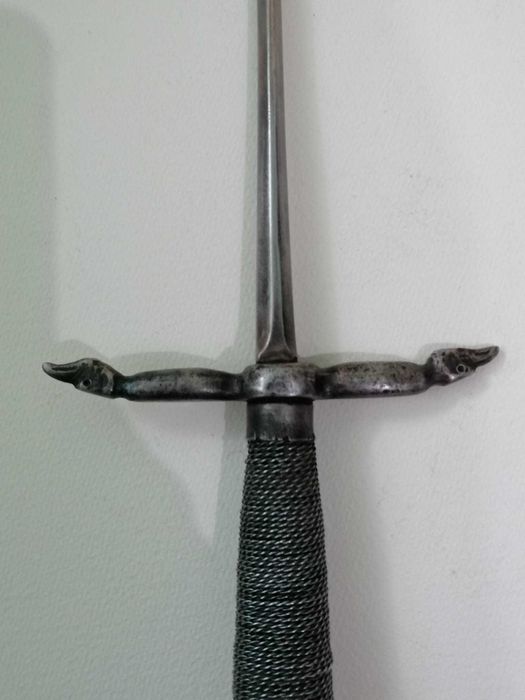 Stiletto vintage italian din Lombardia
