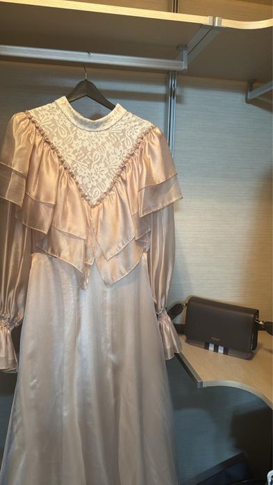 Платье от дизайнера Азамата Аргынбаева