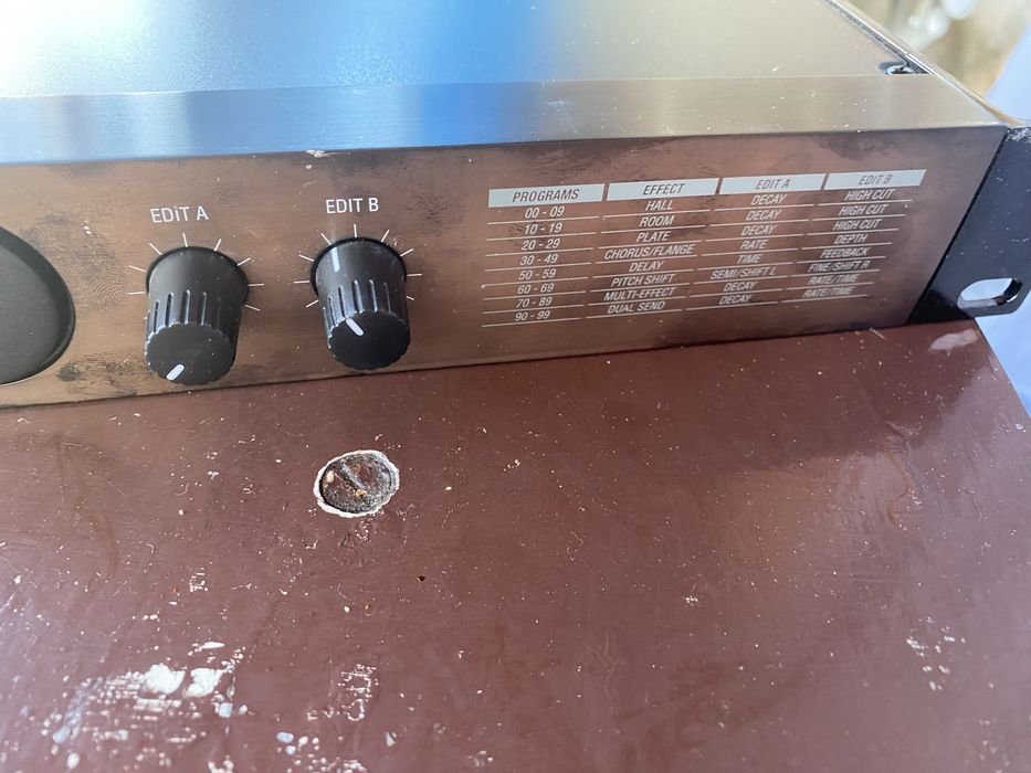 Alesis Microverb 4 procesor sunet