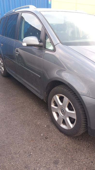 Фолксваген Туран 2.0 TDI 140 к.с. BKD