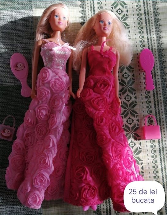 Păpuși Barbie sau gen Barbie