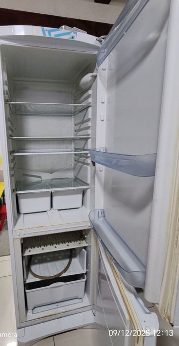 Холодильник двух камерный