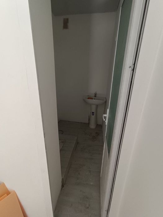 Срочно 1комнатная 25м²+6м²отдельный вход, бывш.общежит