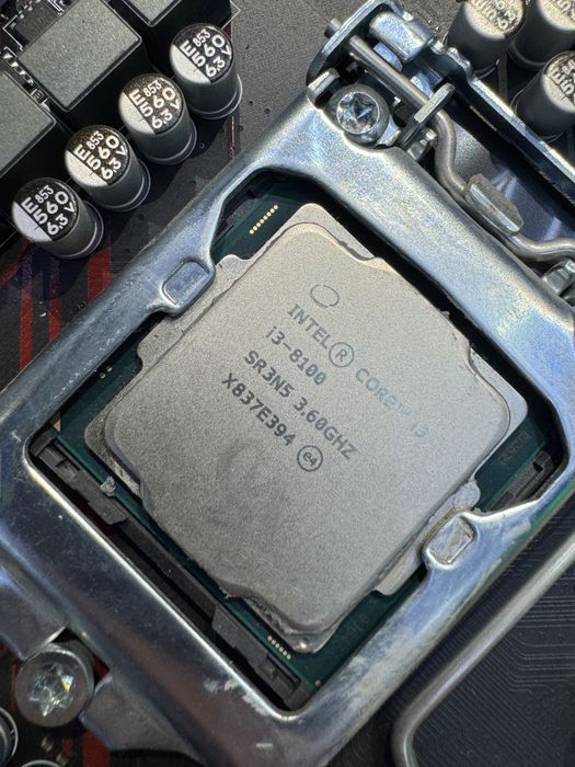 Мат. Плата + Процессор (MSI H310 gaming + I3 8100)