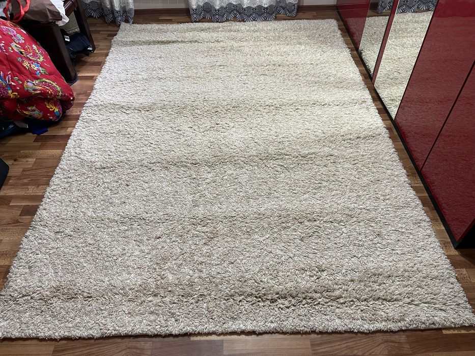 Продам 2 одинковых ковра, ковер