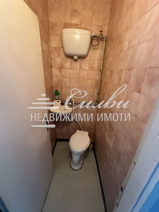 Продава се Тристаен апартамент в Шумен, Добруджански - 78 кв.м за 1210 €/кв.м - Снимка #9