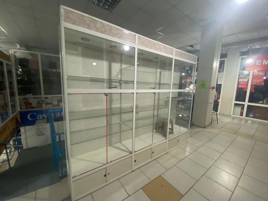 Продам витрину в хорошем состоянии