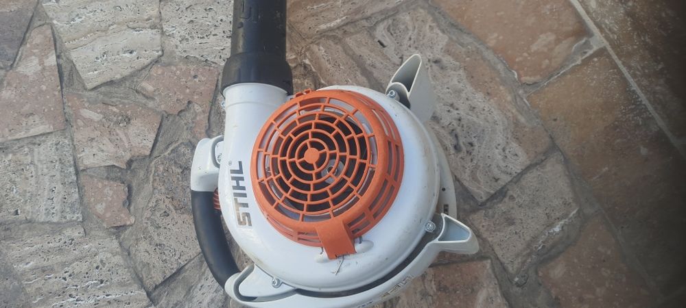 Suflanta stihl bg 86 foarte puternica