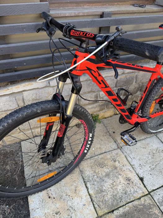 Bicicleta Scott Scale 700