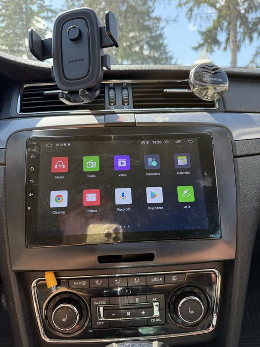 Navi Android Skoda Superb 2 dedicata