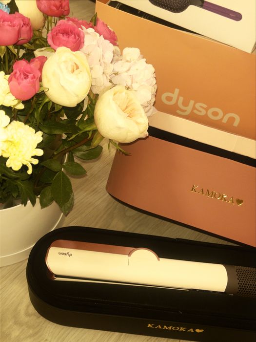 Продаю свой Dyson Airwrap i.d. HS08 Straight+Wavy
