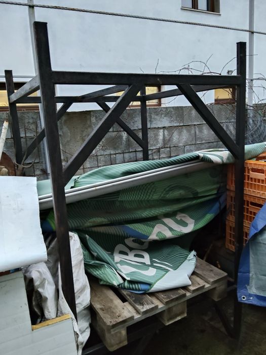 Suport din fier gros pt bazine cub 1000 litri