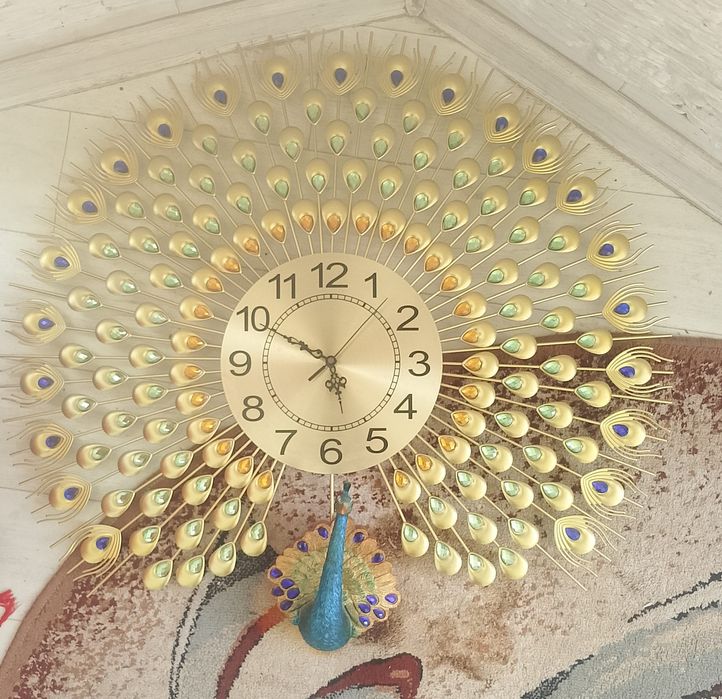 Часы настенные павлин