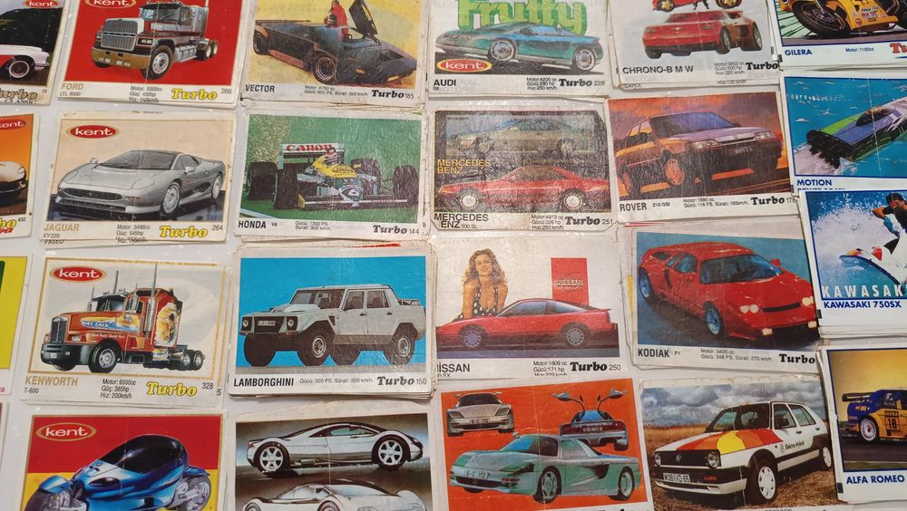 Ретро колекция от оригинални Turbo картинки от 90-те години – 300 броя