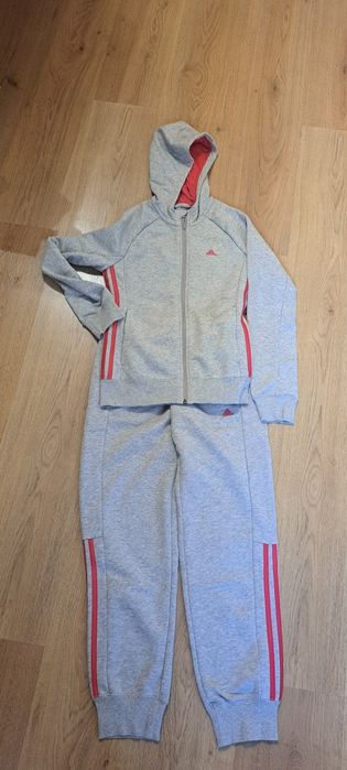 Детски спортен комплект