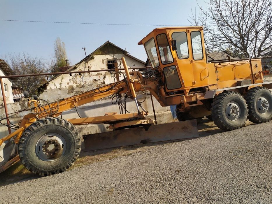 Автогрейдер дз-143 i  1988 г вып