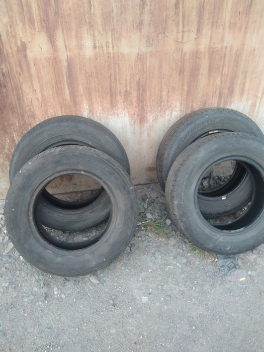 Продам резину летнюю на авто