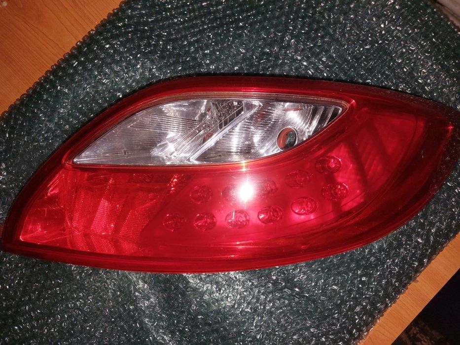 Stop Mazda 2  - impecabil