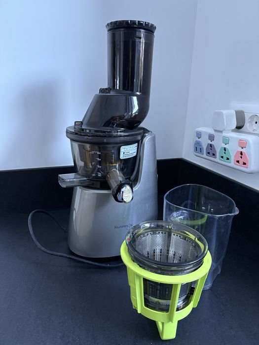 Сокоизтисквачка Kuving от висок клас , малко употребявана