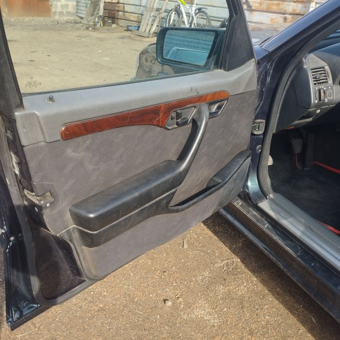 Дверные карты Мерседес