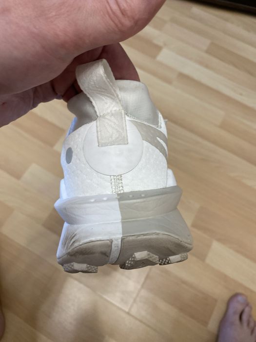 Продам кроссовки Найк оригинал .