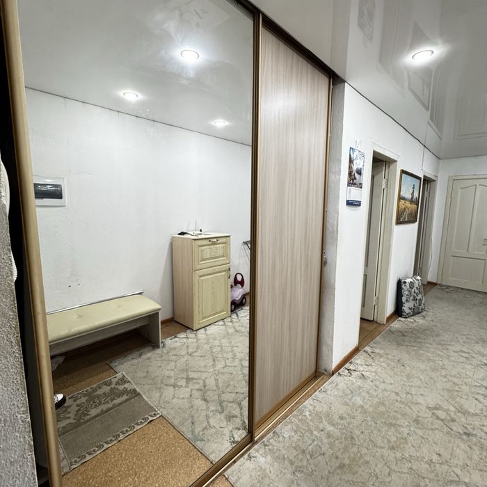 Продам 2 комн рвйон. Уют  3/5  63 м.кв