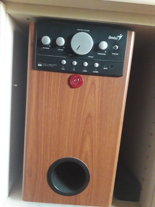 Vand boxe 5+1 în stare foarte bună