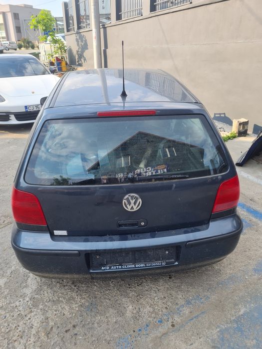 Dezmembrez Vw Polo an 2000 1.4 benzina