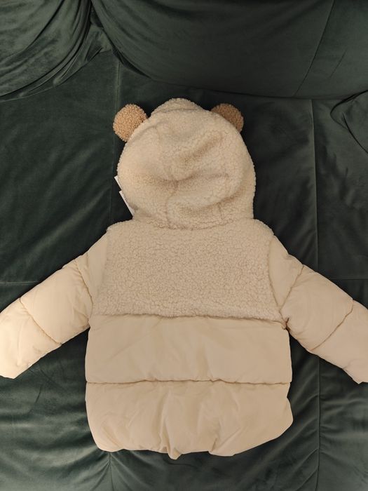 Бебешко якенце, размер 6-9 месеца