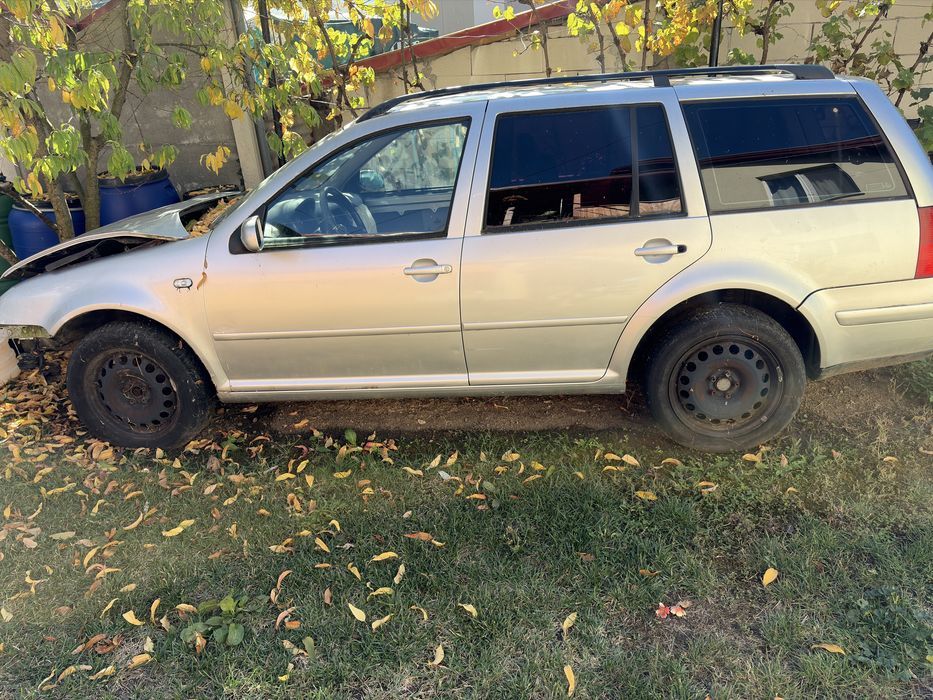 Vând VW Bora 1.9 TDI, 110 CP, pentru piese