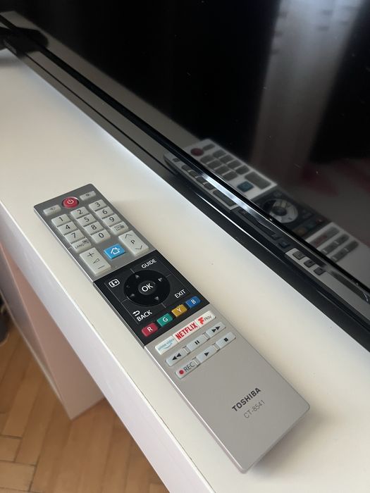 Телевизор Toshiba Smart 4K Ultra 43 инча