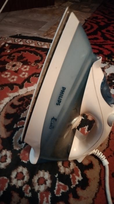 Отдам утюг район курмыш