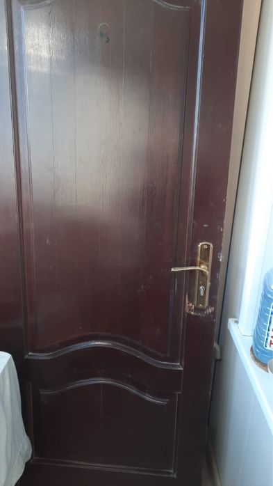 Дверь входная с коробкой