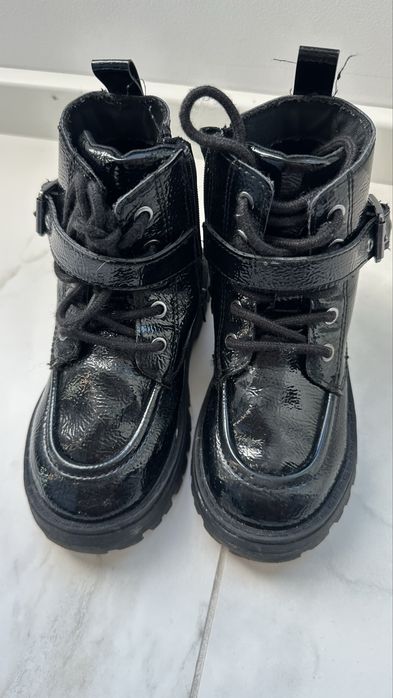 Дестки боти Zara